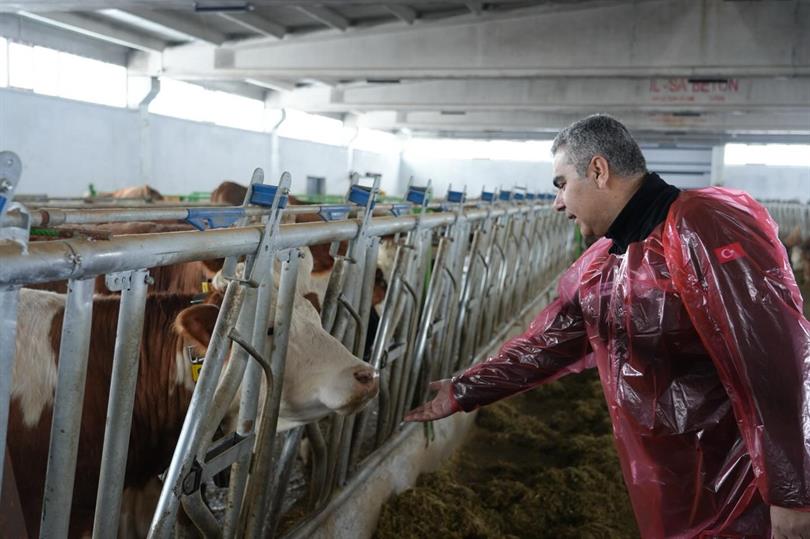 Kırsal Kalkınma Yatırımlarının Desteklenmesi Programı (KKYDP) kapsamında İl Müdürlüğümüz tarafından alet ve ekipman desteği sağlanan Göle ilçemizdeki işletmeye ziyaret gerçekleştirildi.