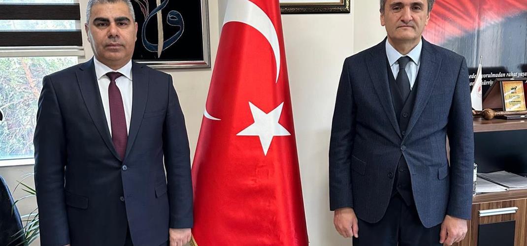 İl Müdürümüz Harun Akıllı, Van İl Tarım ve Orman Müdürü Turgay Şişman’ı makamında ziyaret etti